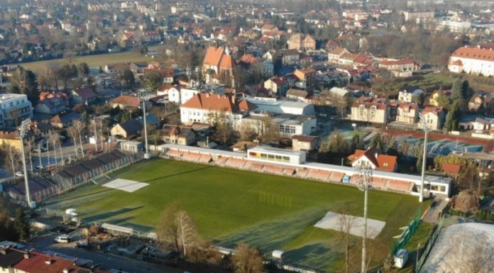 Burmistrz Niepołomic o przebudowie Stadionu Miejskiego: „Z wykonawcami jesteśmy umówieni na 31 stycznia”