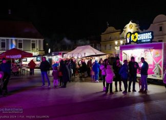 Bochnia. Świątecznie-tanecznie na Rynku – ZDJĘCIA