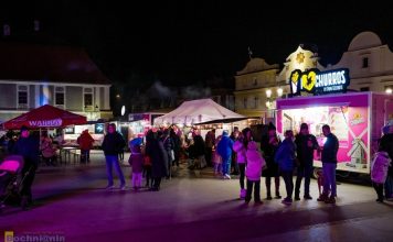 Bochnia. Świątecznie-tanecznie na Rynku – ZDJĘCIA