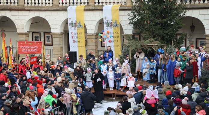 Orszak Trzech Króli w Niepołomicach – ZDJĘCIA