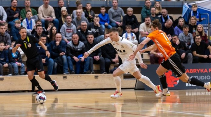 Zwycięstwo BSF nad ekipą z Torunia. Pięć goli w pierwszej połowie – ZDJĘCIA, skrót WIDEO