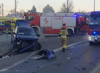 Poranny wypadek w Brzesku. Kierowca trafił do szpitala