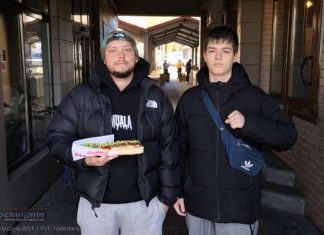 Znany youtuber Książulo odwiedził Bochnię, by spróbować legendarnych zapiekanek