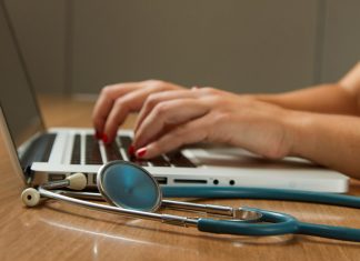 🔸 Dlaczego warto inwestować w pakiety medyczne dla firm?