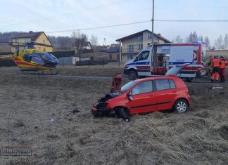 Wypadek w Tymowej. Cztery osoby ranne – ZDJĘCIA