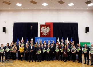 Ponad 14,5 mln zł dotacji na drogi w powiecie bocheńskim. Umowy podpisane