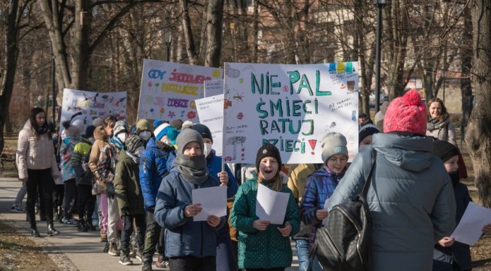 Happening „Zobacz czym oddychasz”: Nie pal śmieci – ratuj dzieci! – ZDJĘCIA