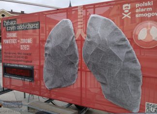 Bochnia. Jak mobilne płuca pociemniały w dwa tygodnie? Porównaj zdjęcia