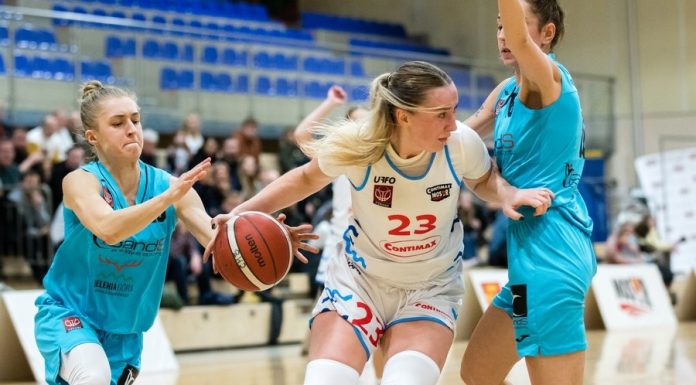 Koszykówka. Zacięta walka do ostatnich sekund. Bochnia przegrała mecz na szczycie 1 punktem