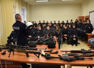 Promocja zawodu policjanta w Komendzie Powiatowej Policji w Bochni