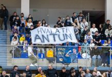 Wygrali dla Antuna. Wzruszające sceny po meczu BSF – ZDJĘCIA, WIDEO