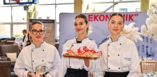 Bochnia. Targi Edukacyjne dla ósmoklasistów – ZDJĘCIA