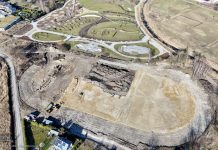 W Niepołomicach budują boisko piłkarskie z ośmiotorową bieżnią lekkoatletyczną