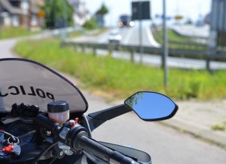 Więcej motocyklistów na drogach – policja przypomina o bezpieczeństwie