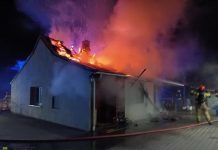 Pożar domu w Borku. Starsza kobieta straciła dach nad głową – ruszyła zrzutka na pomoc
