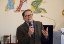 Bochnia. Przemysław Babiarz gościem rekolekcji dla uczniów I LO – WIDEO