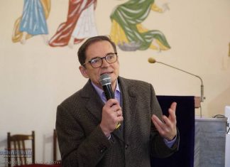 Bochnia. Przemysław Babiarz gościem rekolekcji dla uczniów I LO – WIDEO