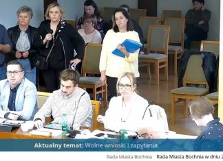 Burzliwa dyskusja nt. budowy domów w Bochni. Mieszkanka: „To patodeweloperka”