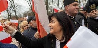 Okrzyki „Morderca!” w Sejmie. Urszula Rusecka wśród ukaranych posłów PiS