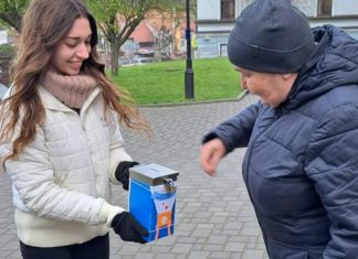 Parafianie z Bochni znów pokazali serce – ponad 6,6 tys. zł dla chorego Marcina Nawrockiego