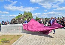 Brzesko. Największy pomnik motocykla w Polsce odsłonięty na Bocheńcu – ZDJĘCIA