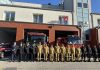 2 maja. Uroczyste podniesienie flagi przed Komendą PSP w Bochni