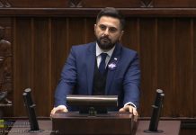 Norbert Kaczmarczyk jedynym posłem, który zagłosował przeciw zakazowi sprzedaży e-papierosów nieletnim. „To protest przeciw hipokryzji”