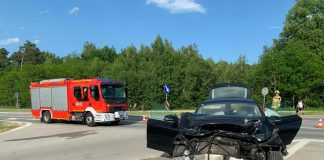 Kolizja dwóch samochodów w Mokrzyskach – brak osób poszkodowanych