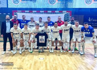 Wzruszające zdjęcie drużyny BSF na zakończenie sezonu