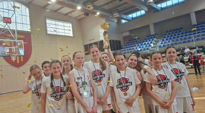 Koszykarki MOSiR Bochnia Mistrzyniami Małopolski w kategorii U-12