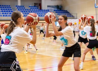 Dziewczęta z Bochni wzięły udział w wyjątkowym campie koszykarskim – ZDJĘCIA