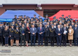 Powiatowe Obchody Dnia Strażaka w Bochni. Odznaczenia, awanse i wyróżnienia – ZDJĘCIA