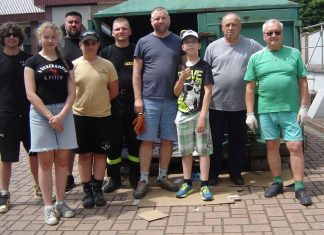 Prawie 15 ton makulatury na budowę szpitala w Kamerunie – ZDJĘCIA