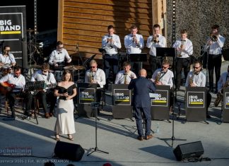 Big Band Bochnia zagrał w tężni. Koncert „Letni powiew jazzu” – ZDJĘCIA