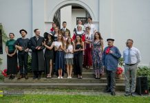 „Żywe obrazy” w muzealnym wirydarzu. Spektakl Teatru Artystokrackiego – ZDJĘCIA