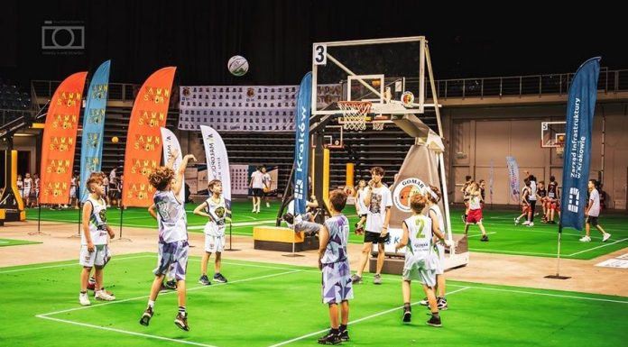 Koszykarskie święto w TAURON Arenie. Zagrają też drużyny z Bochni, Łapczycy i Mokrzysk