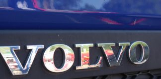 🔸 Ciągniki siodłowe Volvo FH 500 – zaawansowane pojazdy ciężarowe dla wymagających przewoźników i profesjonalistów