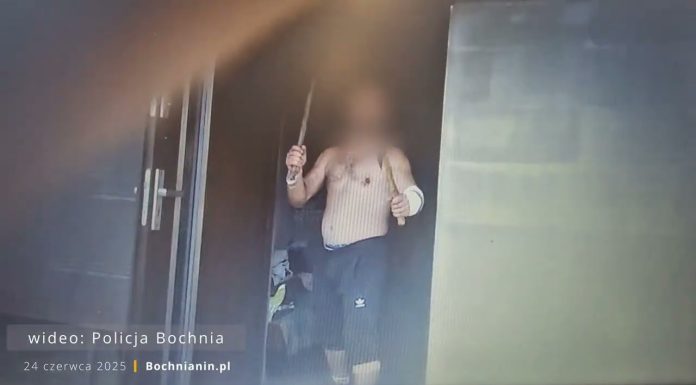 Groził policjantom siekierami. 49-latek z gminy Nowy Wiśnicz zatrzymany