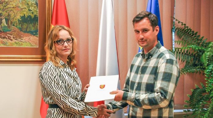 Podpisano umowę na III etap modernizacji świetlicy w Dołuszycach