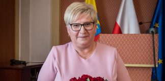Wieloletnia skarbnik Powiatu Bocheńskiego przechodzi na emeryturę – ZDJĘCIA
