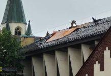 Uszkodzony dach kościoła i szpitala w Brzesku