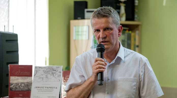 Prelekcja Janusza Paproty: „Kurów od przeszłości do teraźniejszości” – ZDJĘCIA