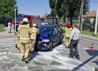 Zderzenie dwóch aut w Łapczycy