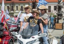 📸🎞 Międzynarodowa Parada Motocyklistów GoldWing wjechała na Rynek w Bochni! – ZDJĘCIA, WIDEO