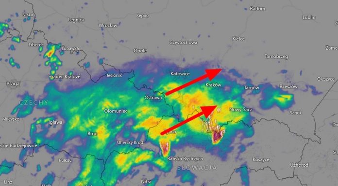 Uwaga na burze. Wydano ostrzeżenie meteorologiczne dla regionu