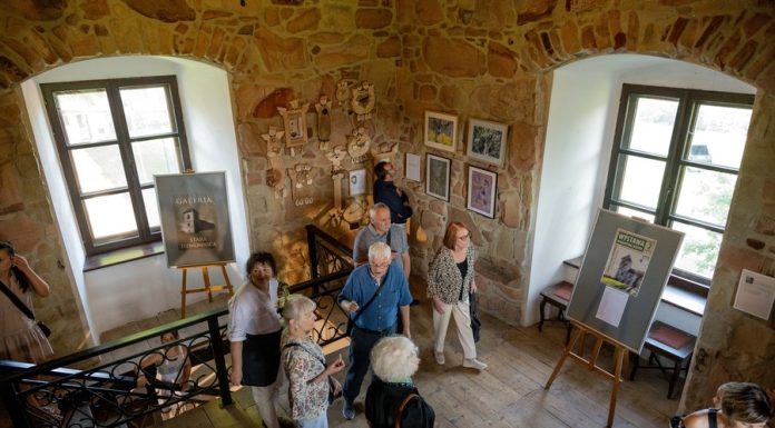Galeria Stara Dzwonnica. 3. edycja „Wystawy Artystów Wiśnickich” – ZDJĘCIA