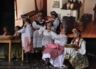 Nowy Wiśnicz. Widowisko „Wyskubki i swaty” – ZDJĘCIA