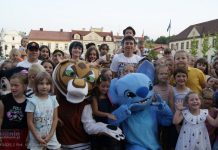 Bajkowe postacie zawitały do centrum Bochni – ZDJĘCIA
