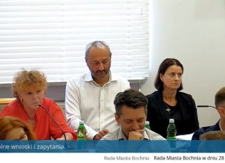 Bochnia. Szefowa edukacji o dodatkowych lekcjach religii: „Zadecydowali rodzice” – RELACJA Z SESJI