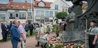 Bocheńska uroczystość upamiętniająca 81. rocznicę wybuchu Powstania Warszawskiego – ZDJĘCIA